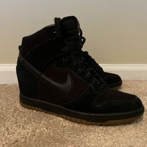 All black Nike dunks size 7